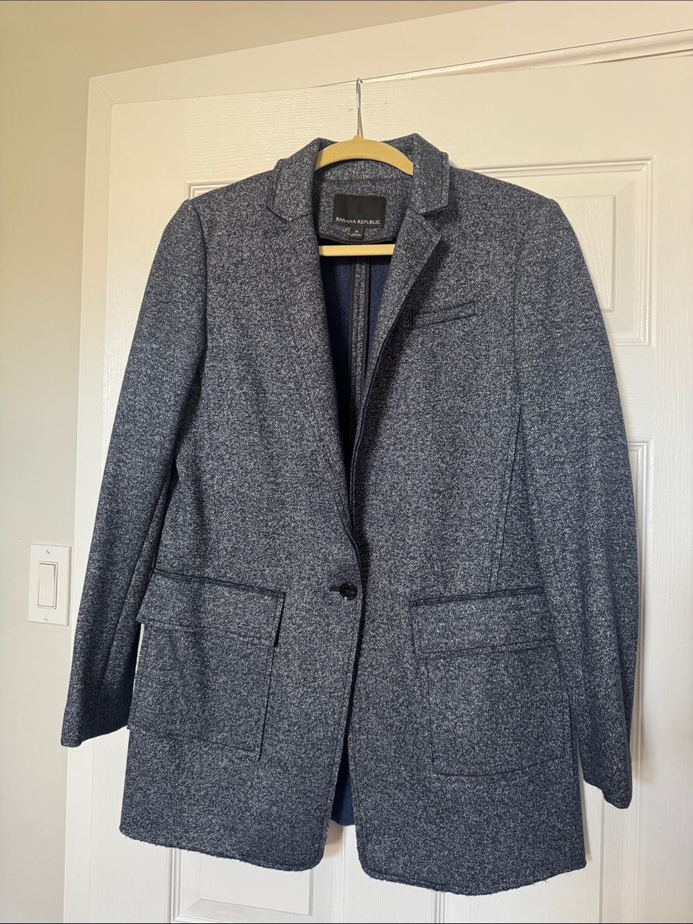 Banana Republic Navy Heather Wool-Blend Single-Button Blazer